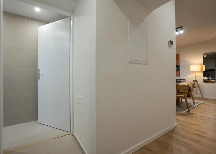 2-room With A Terrace And Queen-size Bed Wien